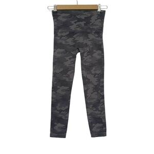 SPANX Green Gray Camo Pull On Seamless Leggings Size Small